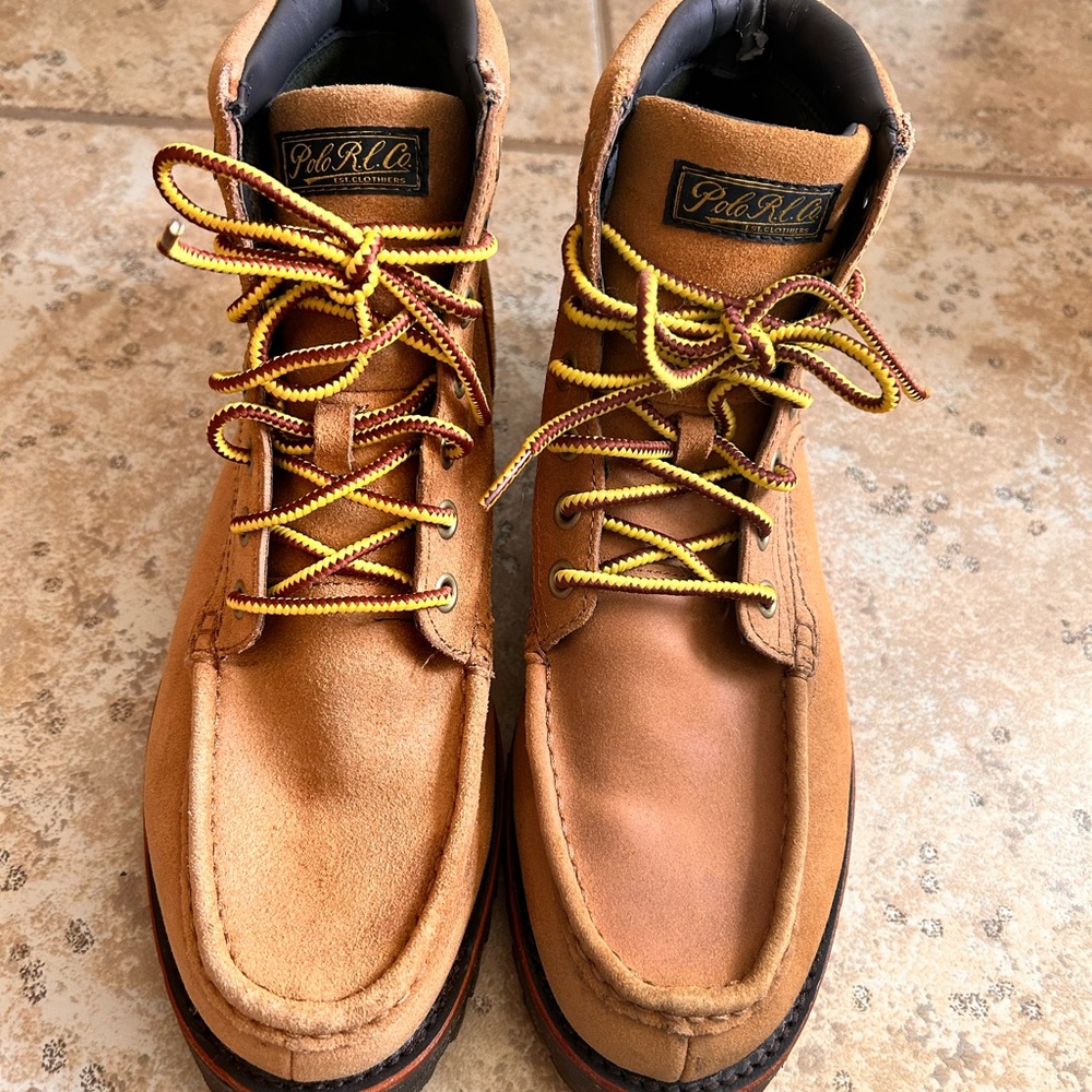 Like new Polo Ralph Lauren Men’s genuine leather boots size 9.5